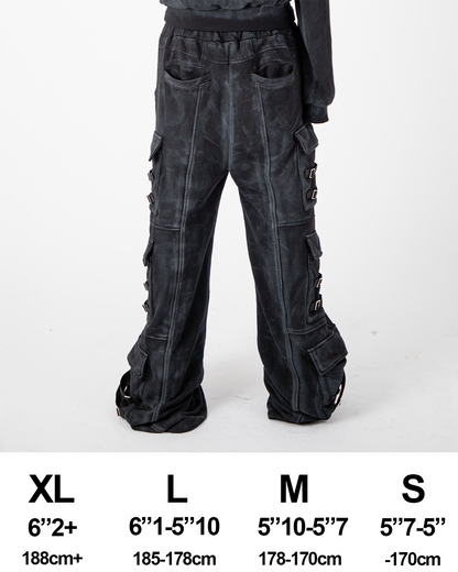 "OBSIDIA" WAXED CARGO SWEATPANTS