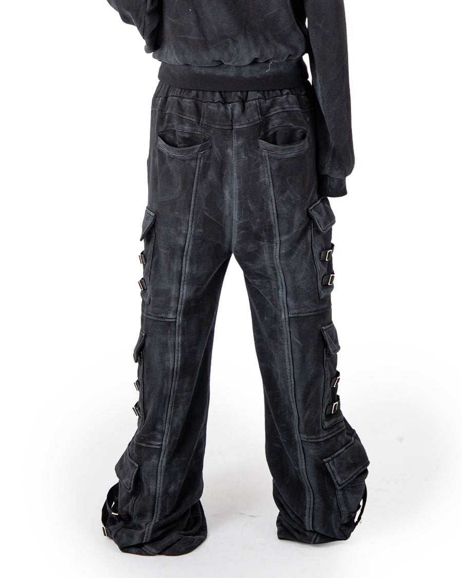 "OBSIDIA" WAXED CARGO SWEATPANTS