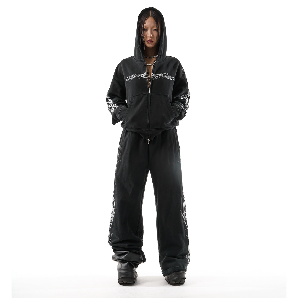 "TRIBAMETAL" ZIP UP SET