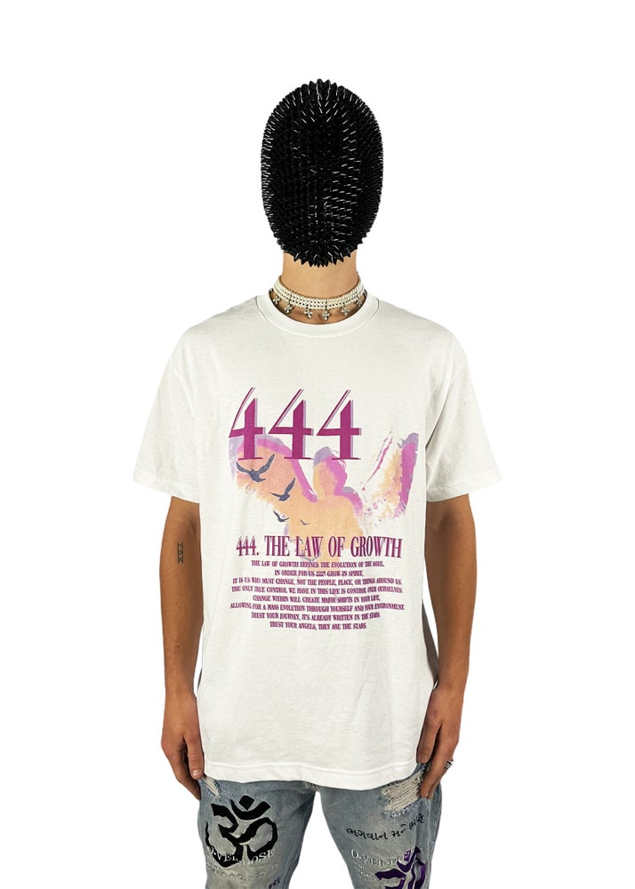 "444 WHITE TEE"