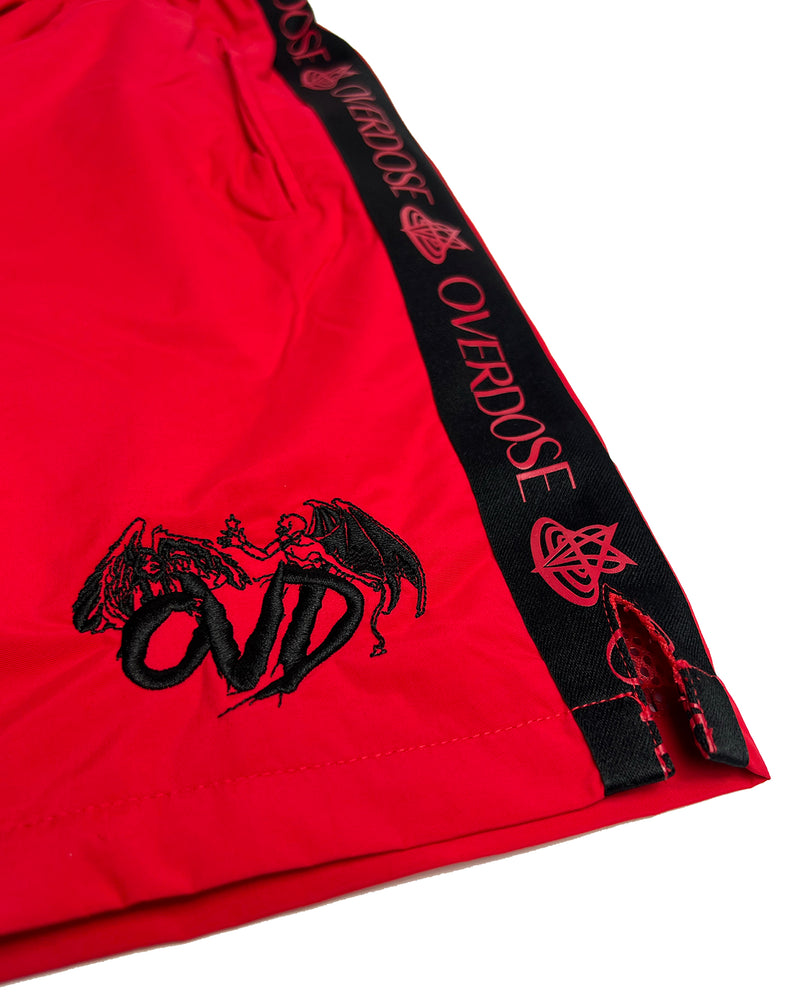 "NYLON SHORTS - RED"